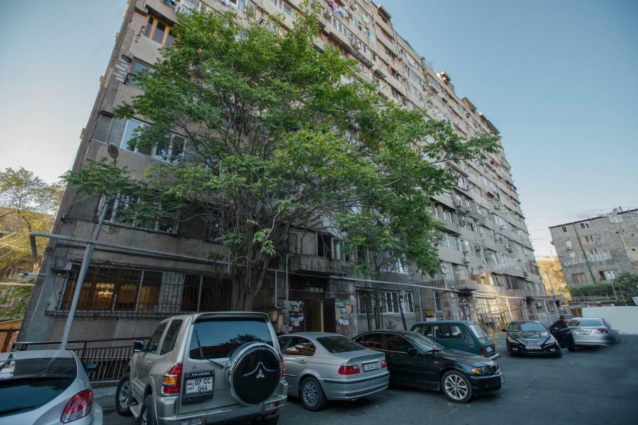 Stay Inn Apartments Near Northern Avenue Ереван Екстериор снимка